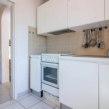 Guesthost - Seaview With Large Terrace * Porto Istana