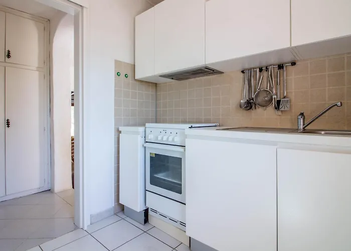 Guesthost - Seaview With Large Terrace * Porto Istana